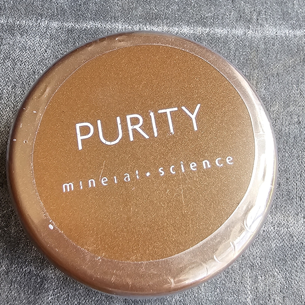 7 For $24💋💋Purity Mineral Science Face Powder